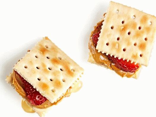 Cracker Sandwiches