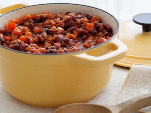 N ° 39: Chili avec du boeuf haché et trois types de haricots