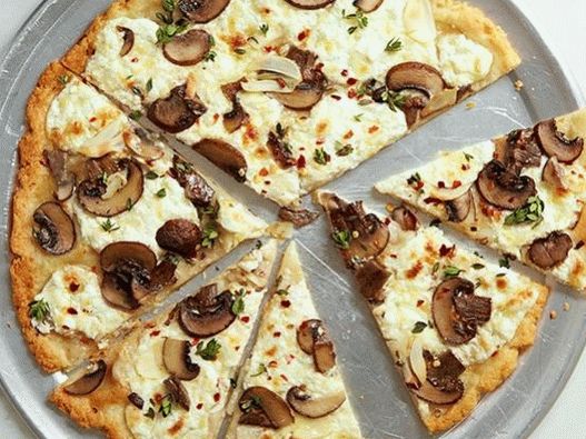 Photo Pizza sans gluten aux champignons et à la ricotta