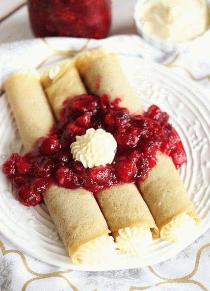 Photo Crêpes au fromage blanc et à la confiture d'airelles