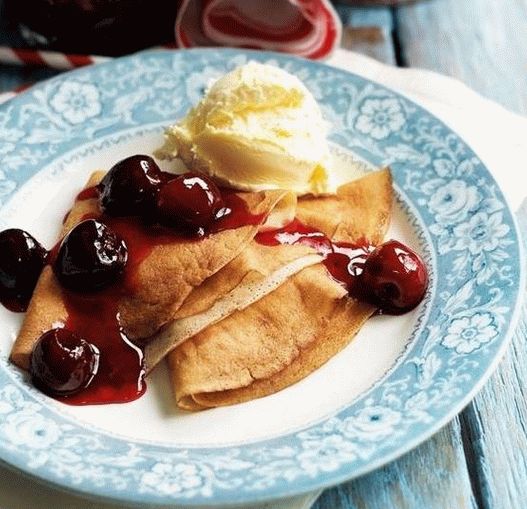 Photo Crêpes à la cerise et au cognac