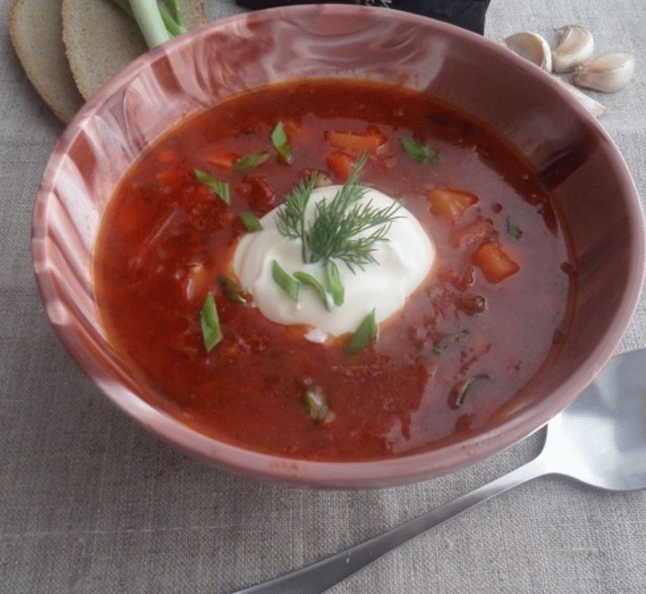 Boyarsky borsch avec oie