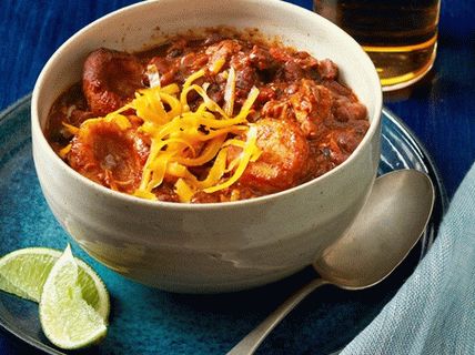 Photo du Chili avec des quenelles de porc et de maïs