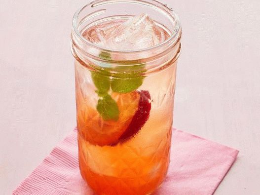 Photo Gin-Phys avec prune et basilic