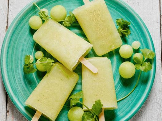 Photo de la glace aux fruits de cantaloup et de coriandre