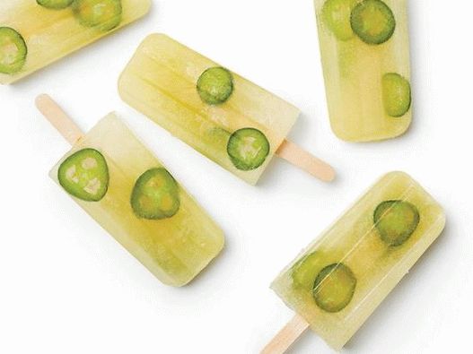 Photo Glace De Fruits Avec Jalapenos