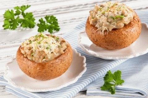 Julienne de cuisine de champignons et de poulet