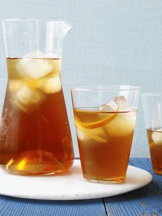 Photo de thé glacé au gin et cardamome