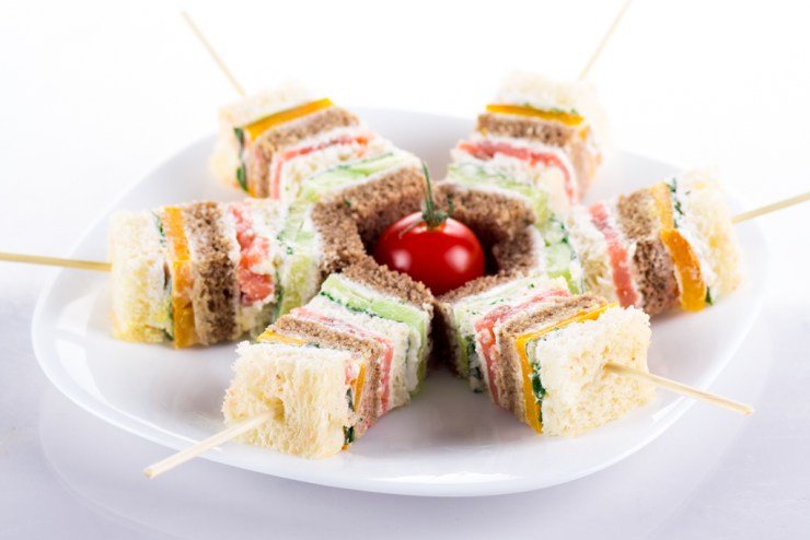Canapés au fromage cheddar