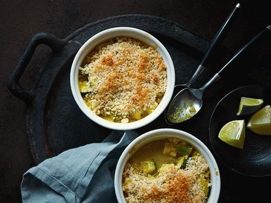 Photo de curry au lait de coco cuit dans des pots