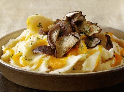 Photo de purée de pomme de terre et de potiron aux champignons shiitake