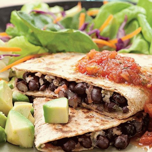 Photo de Quesadilla aux haricots noirs et avocat