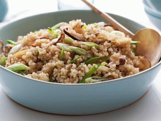 Photo de quinoa aux champignons shiitake et petits pois