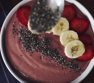 Smoothie bol aux fraises