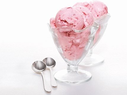 Photo glace à la fraise et au soda