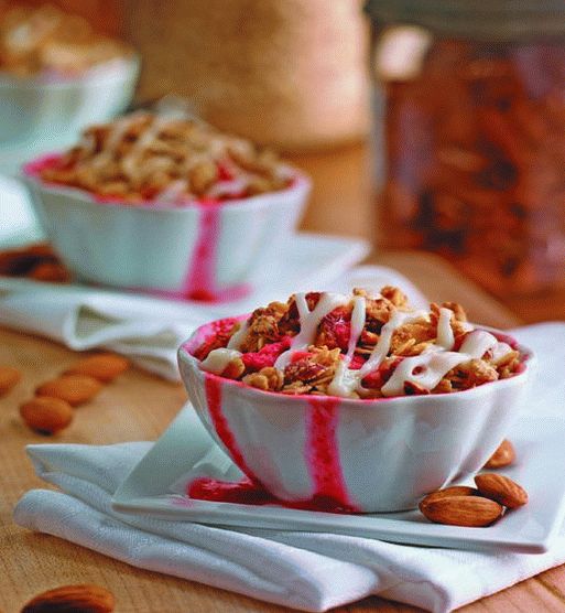 Photo Crumble aux fraises et amandes