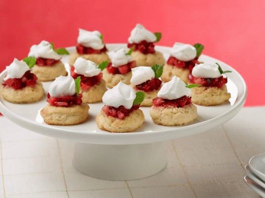 Photo de minuscule sablés aux fraises