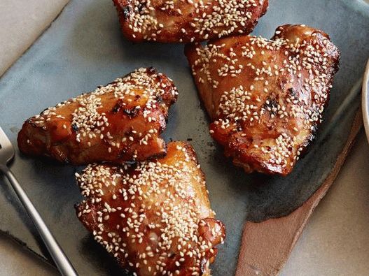 Photo de cuisses de poulet grillées à la sauce Teriyaki