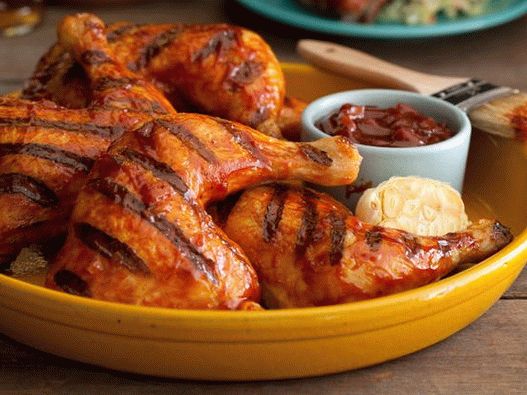 Photo de cuisses de poulet grillées à la sauce barbecue