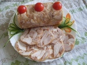 Rouleau de poulet en bouteille