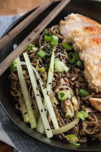 Salade de poulet photo Soba