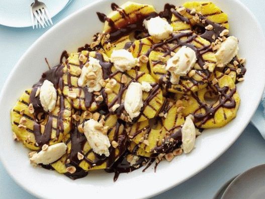 Dessert d'ananas grillé au Nutella