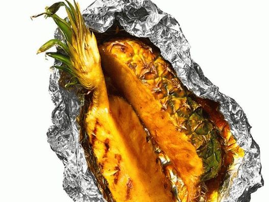 Ananas grillés glacés en papillote