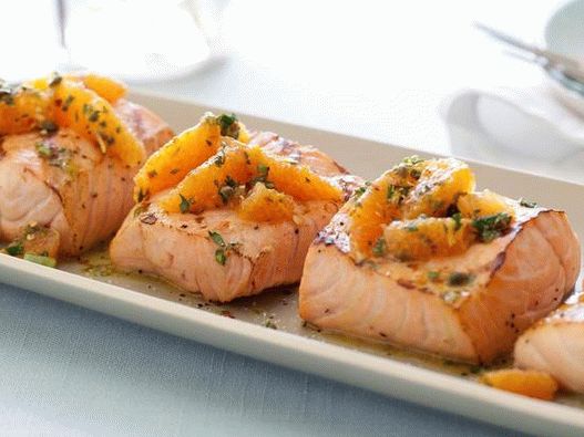 Saumon à la sauce salsa verde aux agrumes