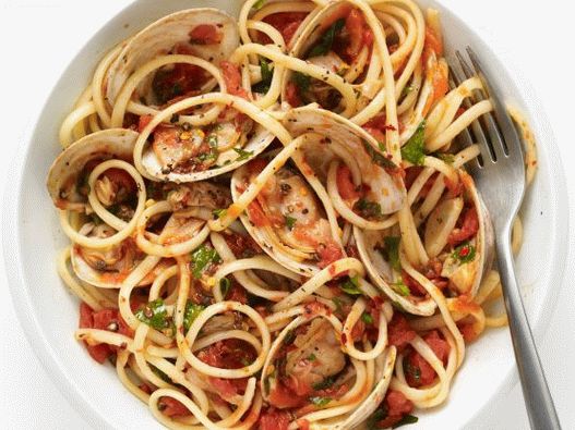Photo de Linguine à la sauce de palourde rouge