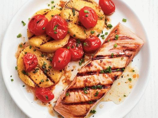 Saumon grillé avec photo polenta