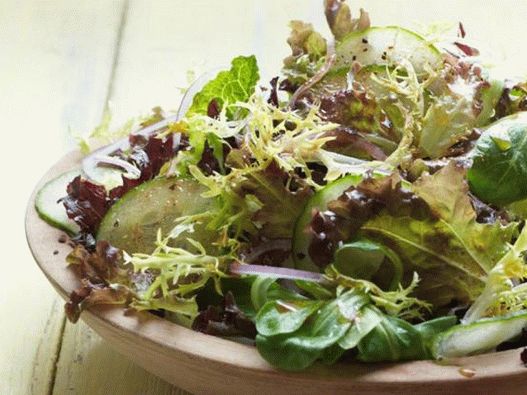 Photographie de plat - Salade verte épicée