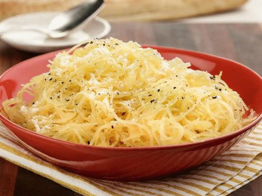Photographie de plat - citrouille de spaghetti au four