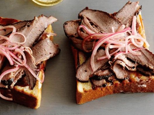 Toasted Smoked Brisket Toasts Toasted Smoked Brisket Toasts