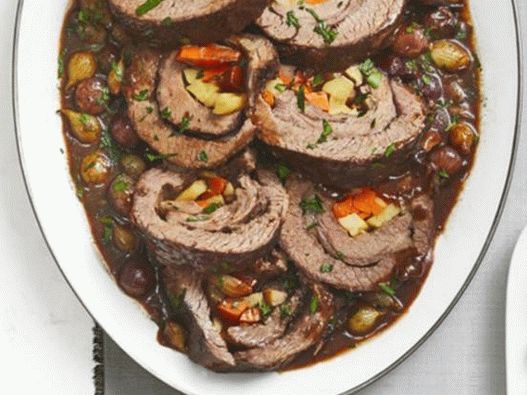 Ragoût de poitrine de bœuf au vin rouge