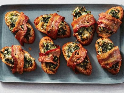 Crostini aux épinards enrobés de bacon