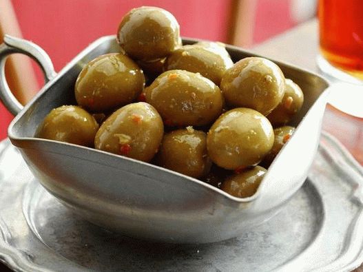 Olives marinées à la marinade d'agrumes