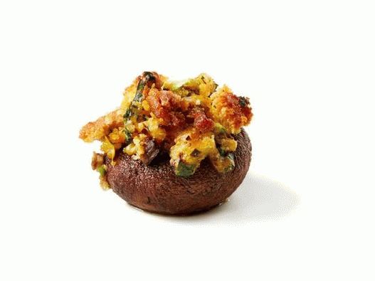 Champignons farcis au chorizo   et pain de maïs