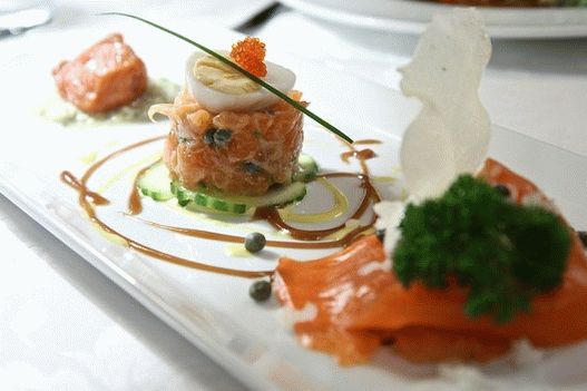 Photo de Millefolie avec du saumon sauvage d'Irlande fumé