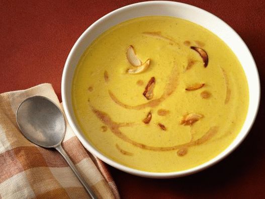 Photo de soupe de carottes et maïs au curry