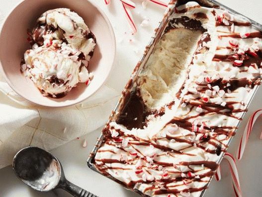 Glace à la menthe avec des guimauves