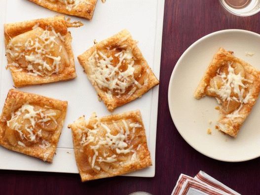 Photo Open choux au fromage et aux poires