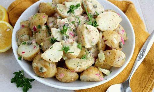 Photo de Patatosalat (salade grecque de pommes de terre)