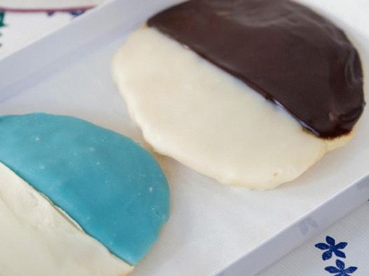 Biscuits à la levure enrobés de chocolat