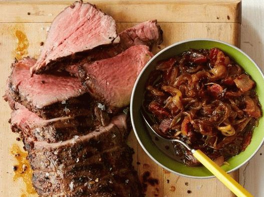 Photo Filet de boeuf grillé avec confiture d'oignons et de bacon