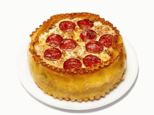 Photo lasagne à la pizza au pepperoni