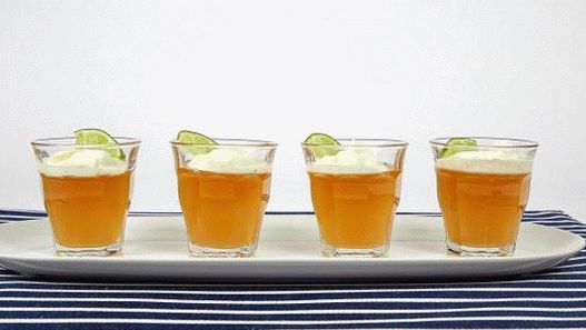 Photo gelée de bière dans des verres
