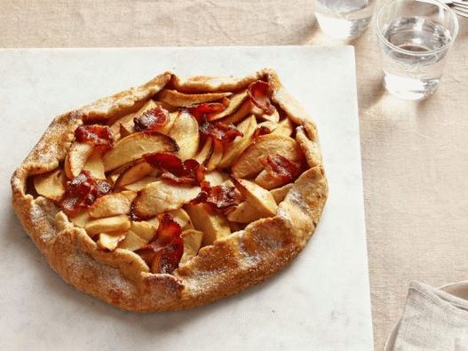 Galette aux pommes et au bacon