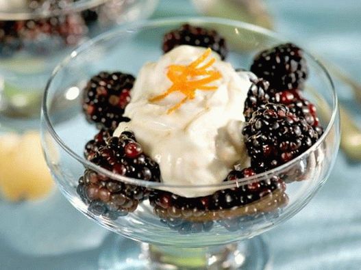 Dessert aux baies simple