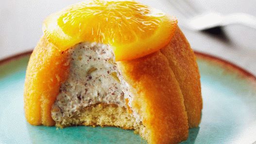 Photo de cassettes en portions avec des oranges confites