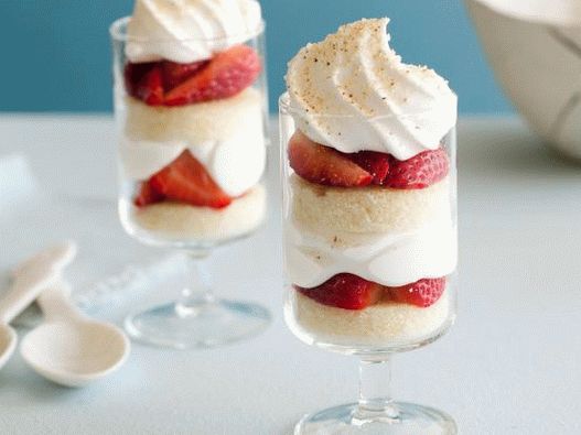Photo de triafl aux fraises en portions